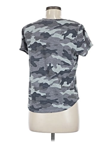 Old Navy Active T-Shirt (view 2)