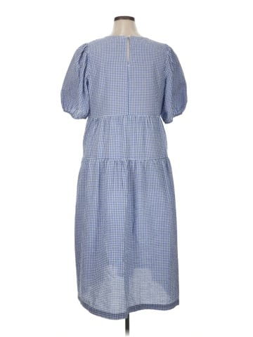 Old Navy Casual Dress (view 2)