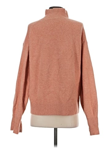 Uniqlo Turtleneck Sweater (view 2)