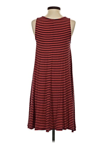 Old Navy Casual Dress (view 2)