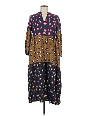 Vilagallo Casual Dress (view 1)