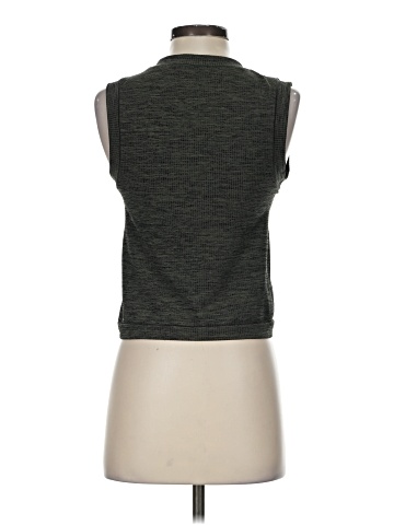 Unbranded Sleeveless T-Shirt (view 2)