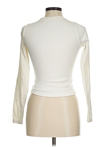Old Navy Long Sleeve Turtleneck (view 2)