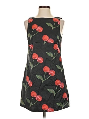 Urban Outfitters Casual Dress (view 1)