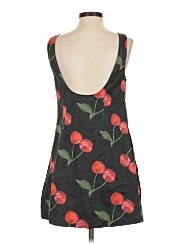 Urban Outfitters Casual Dress (view 2)