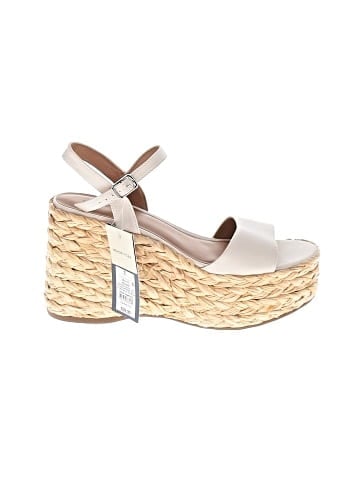 Universal Thread Wedges (view 1)