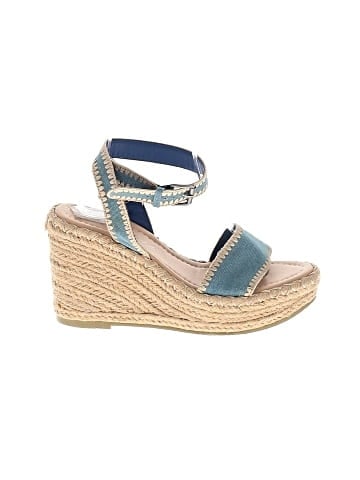 Matisse Wedges (view 1)