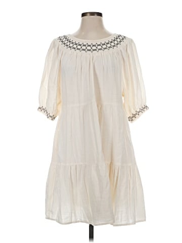 Old Navy Casual Dress (view 1)