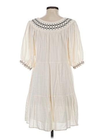 Old Navy Casual Dress (view 2)