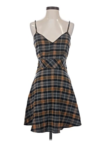 Hot Topic Casual Dress (view 1)