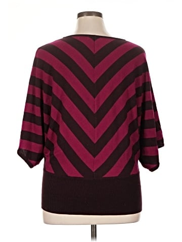 New York & Company 3/4 Sleeve T-Shirt (view 2)