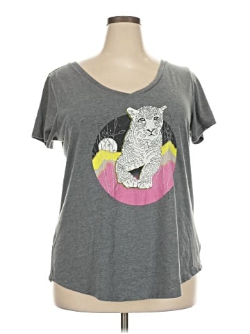 Torrid Short Sleeve T-Shirt (view 1)