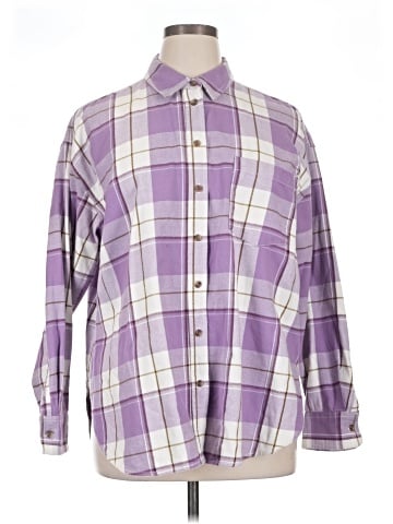 Universal Thread Long Sleeve Button-Down Shirt (view 1)