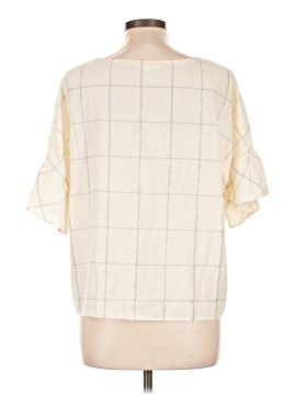 TWO by Vince Camuto Short Sleeve Blouse (view 2)