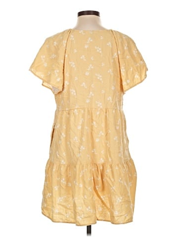 Universal Thread Casual Dress (view 2)
