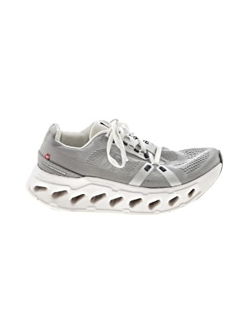 On Cloud Sneakers (view 1)