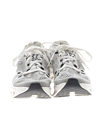 On Cloud Sneakers (view 2)