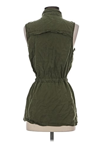 Universal Thread Vest (view 2)