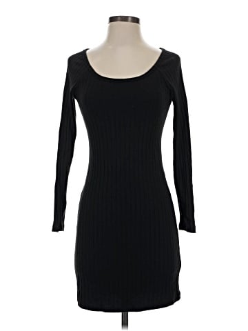 Old Navy Casual Dress (view 1)