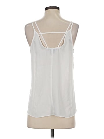 Trouve Sleeveless Blouse (view 2)