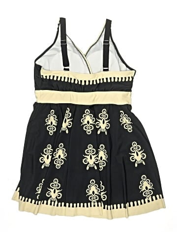 BLOOMCHIC Swimsuit Cover Up (view 2)