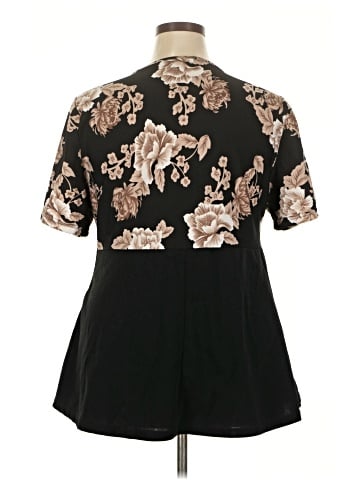 BLOOMCHIC Short Sleeve Blouse (view 2)