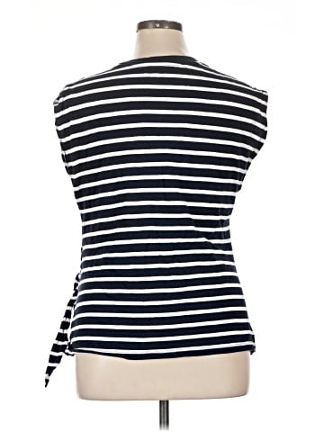 Old Navy Sleeveless T-Shirt (view 2)