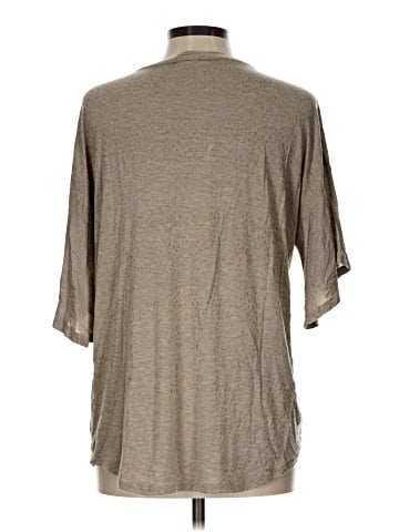Jane and Delancey Short Sleeve Top (view 2)