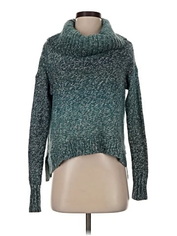 American Eagle Outfitters Pullover Sweater (view 1)