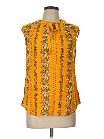 Old Navy Sleeveless T-Shirt (view 1)