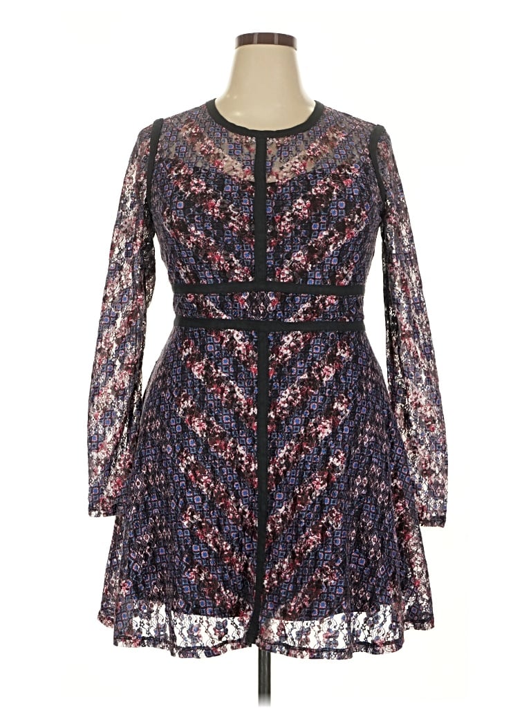 Pre-owned Xhilaration Casual Dress In Purple