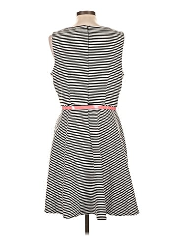 Elle Casual Dress (view 2)