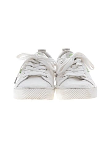 Cariuma Sneakers (view 2)