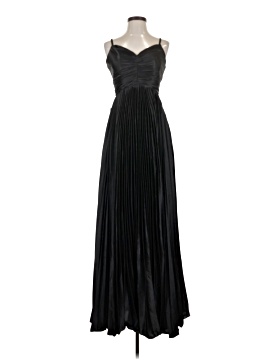 Women's Formal Dresses: New & Used On Sale Up To 90% Off | ThredUp