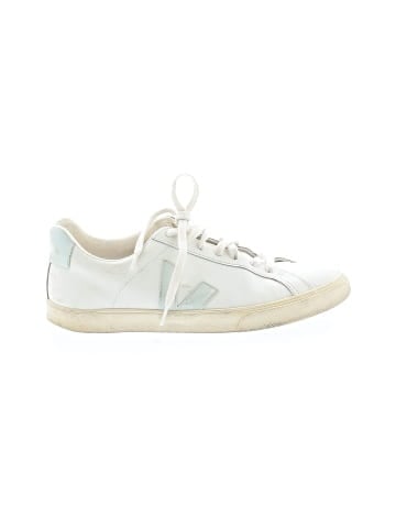 VEJA Sneakers (view 1)