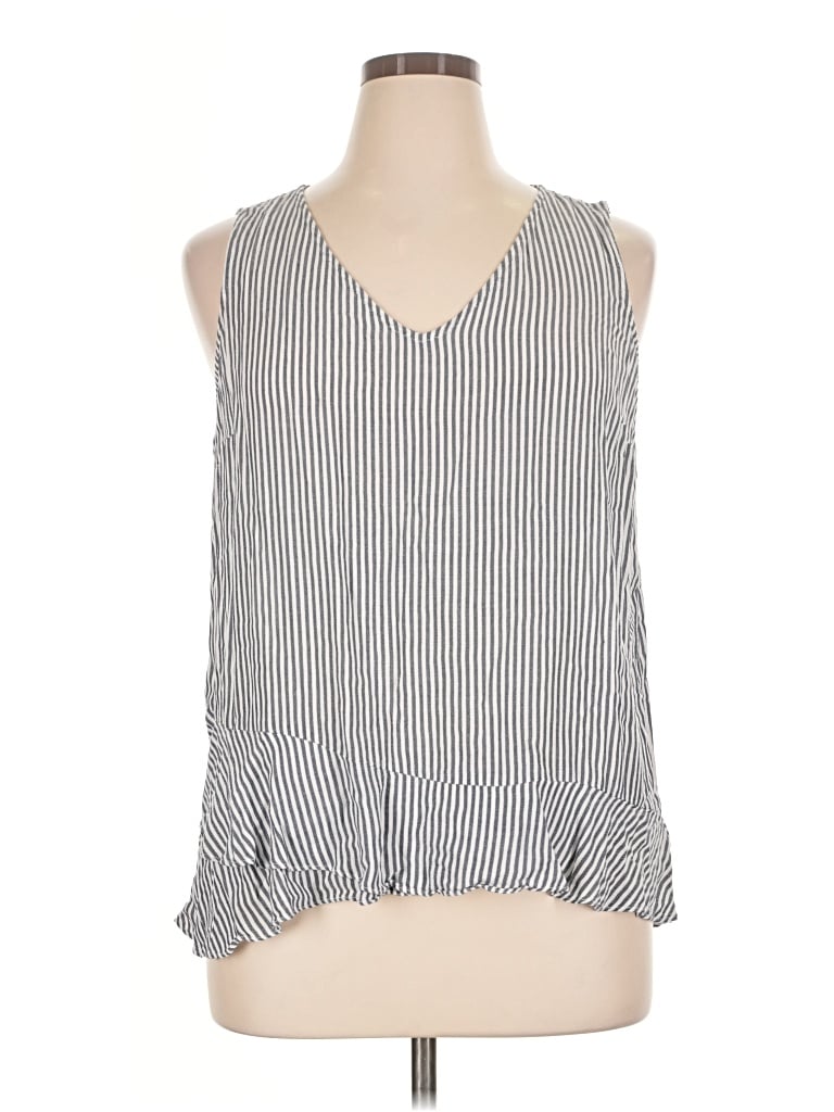 Pre-owned A.n.a. A New Approach Sleeveless Blouse In Silver