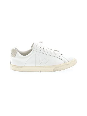 VEJA Sneakers (view 1)