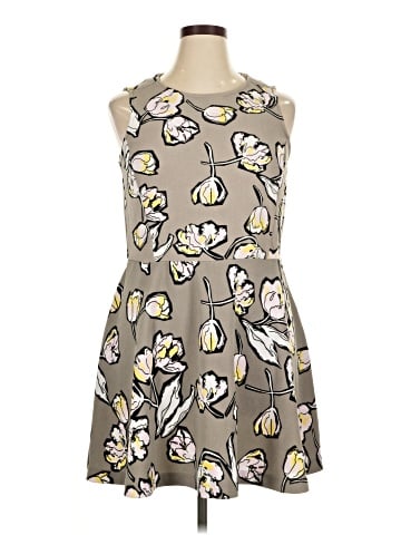 Apt. 9 Casual Dress (view 1)