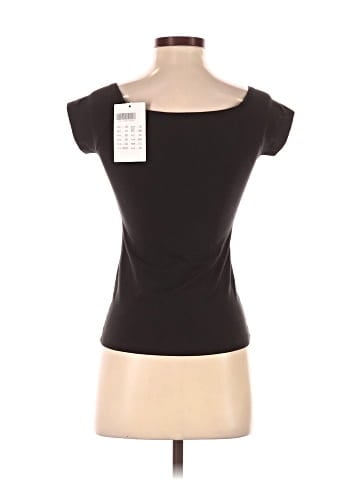 Brandy Melville Short Sleeve T-Shirt (view 2)