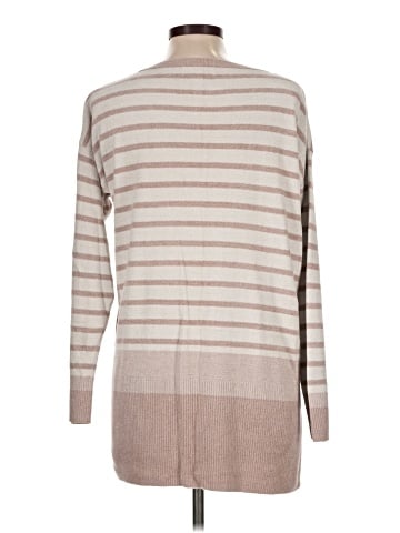 Barefoot Dreams Pullover Sweater (view 2)