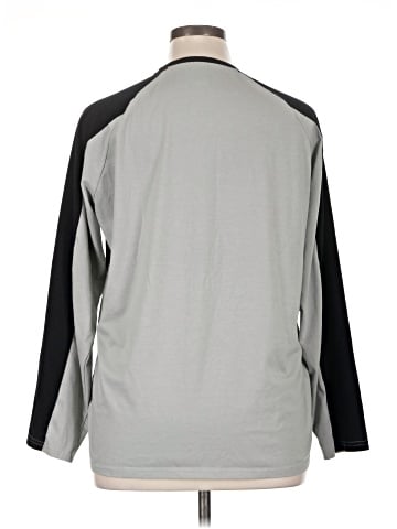 DAZY Long Sleeve T-Shirt (view 2)