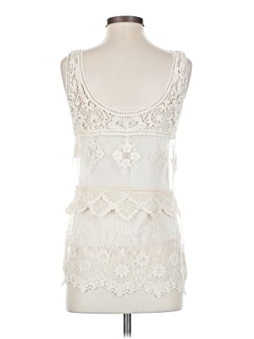 Kenar Sleeveless Blouse (view 2)