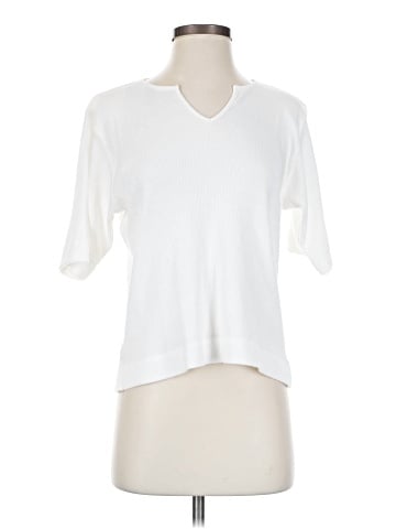 Liz Claiborne Short Sleeve T-Shirt (view 1)