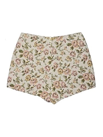 VICI Shorts (view 2)