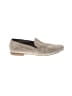 Vince. 100% Leather Solid Gray Flats Size 9 - photo 1
