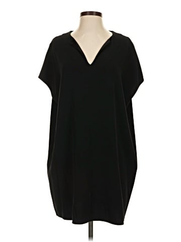 Diane von Furstenberg Casual Dress (view 1)