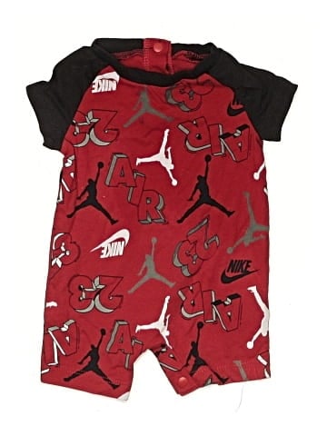 Air Jordan Short Sleeve Onesie (view 1)
