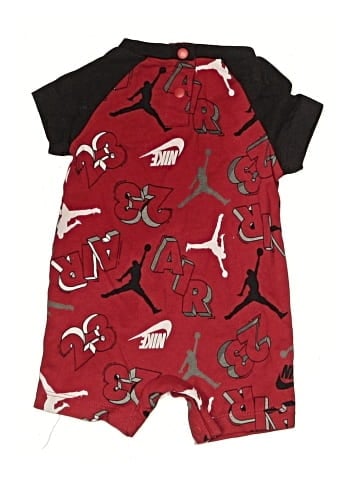 Air Jordan Short Sleeve Onesie (view 2)