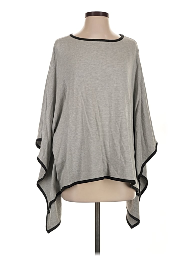 Pre-owned Saks Fifth Avenue Poncho In Gray