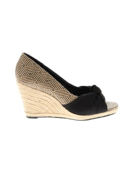 Kelly & Katie Wedges